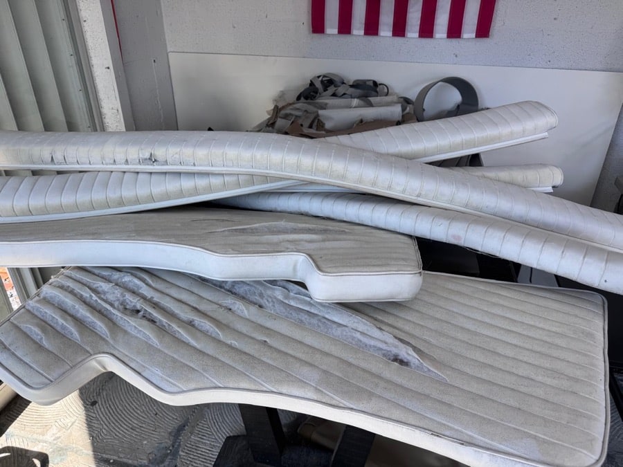 vinyl becomes extremely brittle Photo