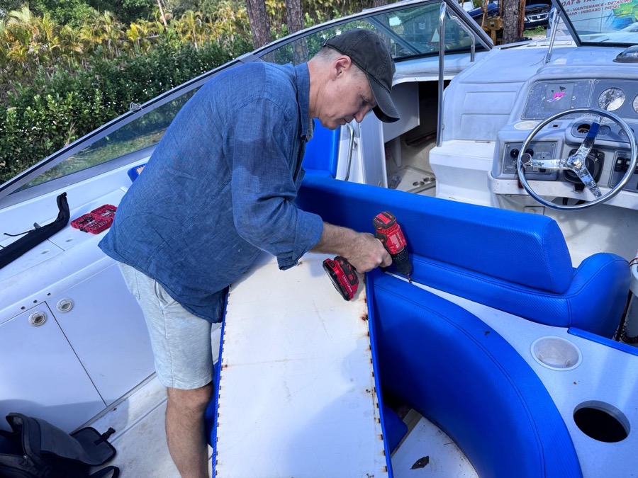 Boat Seat Removal Photo