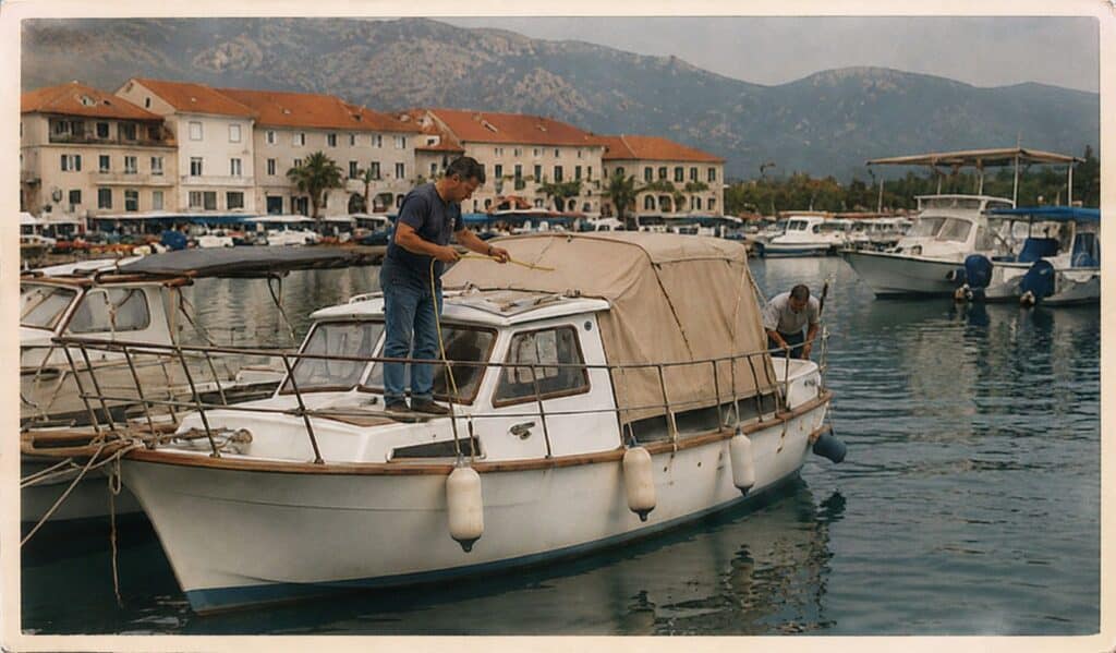 custom-boat-canvas-enclosure-marine-upholstery.jpg